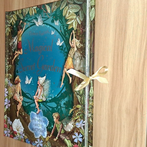 Flower Fairies Pop-Up Book - Picture 3 of 7